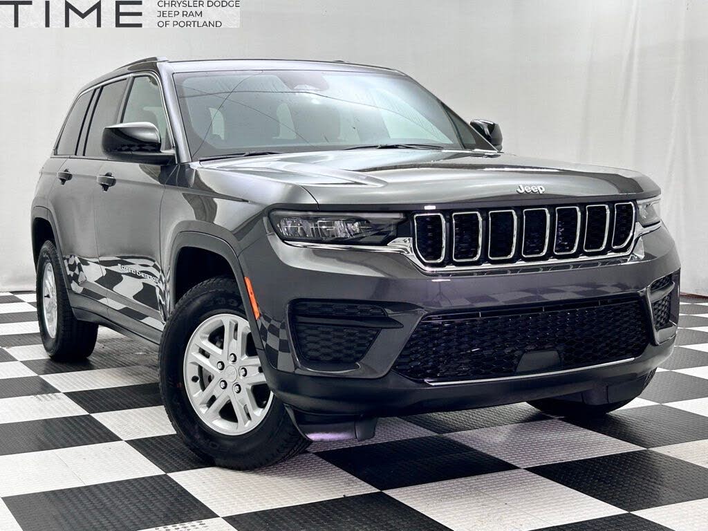 2024 Jeep Grand Cherokee Laredo 4WD