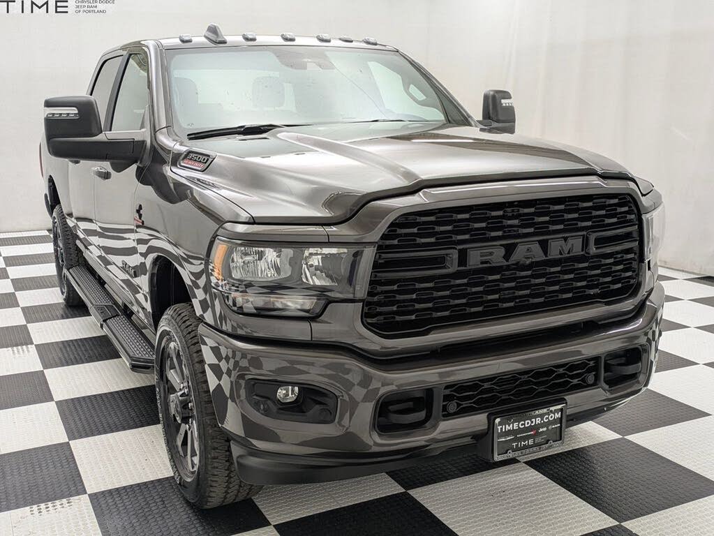 2024 RAM 3500 Big Horn Crew Cab 4WD