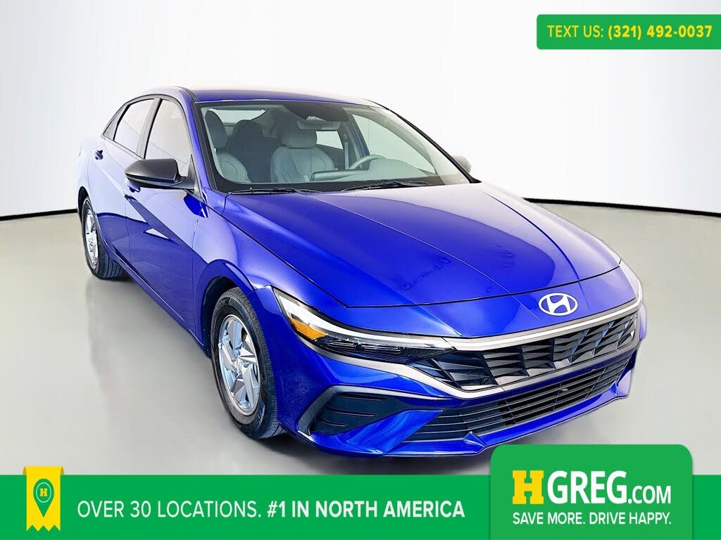 2024 Hyundai Elantra SE FWD