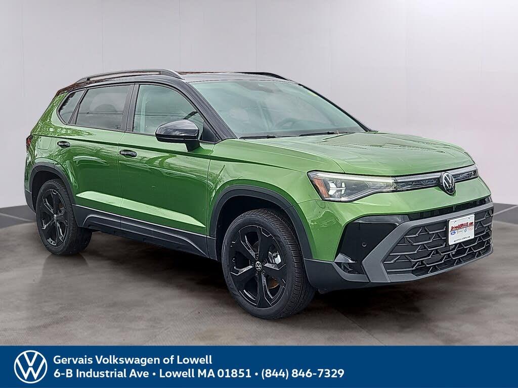 2025 Volkswagen Taos SE Black 4Motion