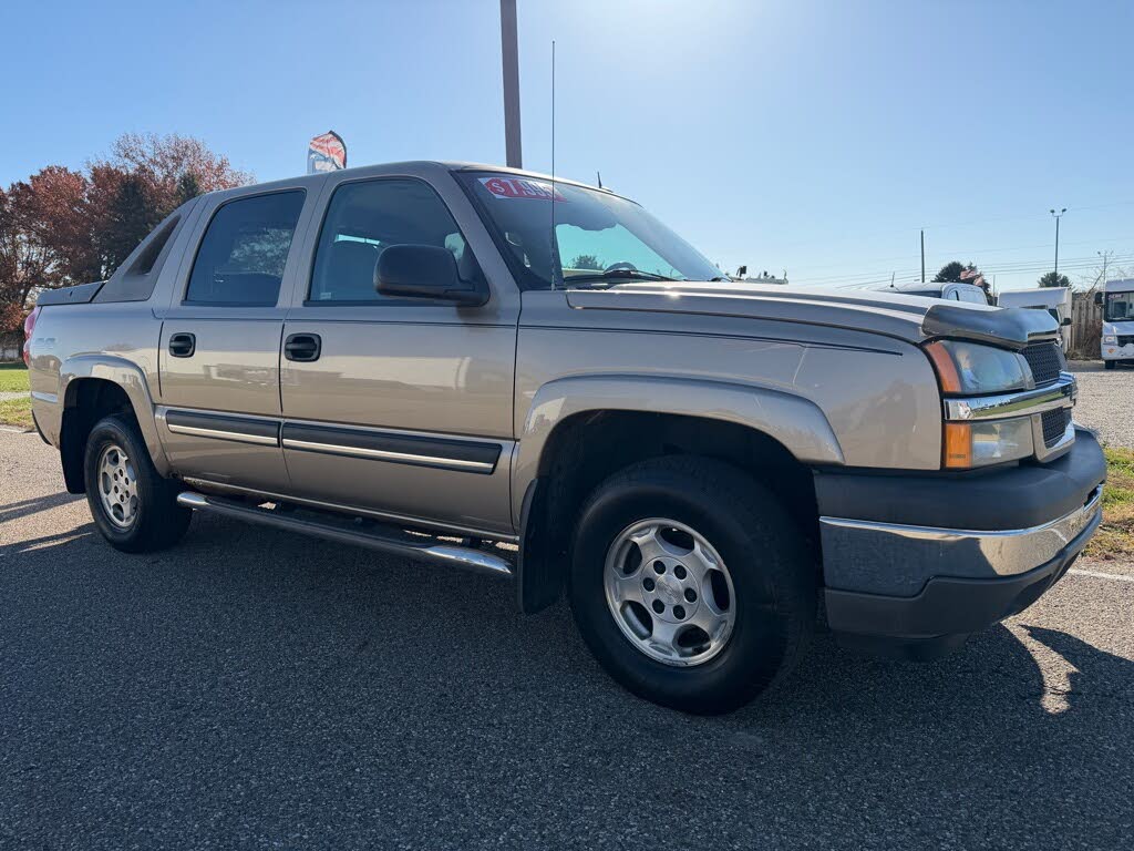 2005 Chevrolet Avalanche 1500 LS 4WD