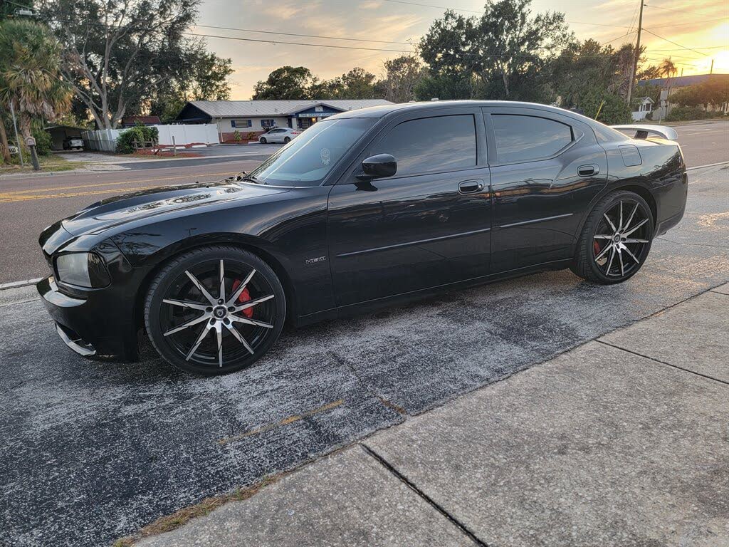 2007 Dodge Charger SRT8 RWD