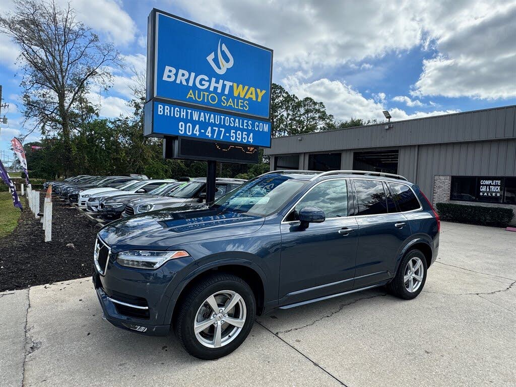 2018 Volvo XC90 T5 Momentum 7-Passenger AWD