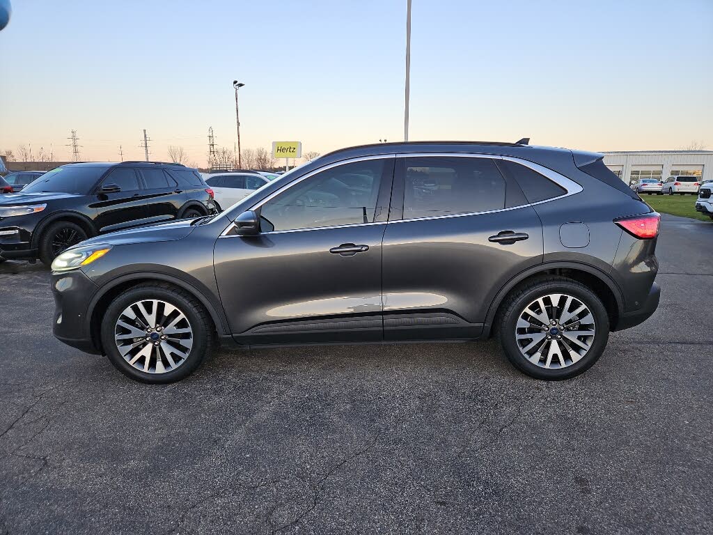 2020 Ford Escape Hybrid Titanium FWD