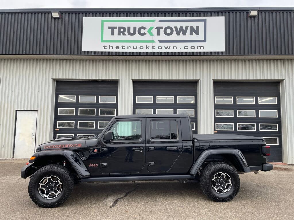 2023 Jeep Gladiator Mojave Crew Cab 4WD