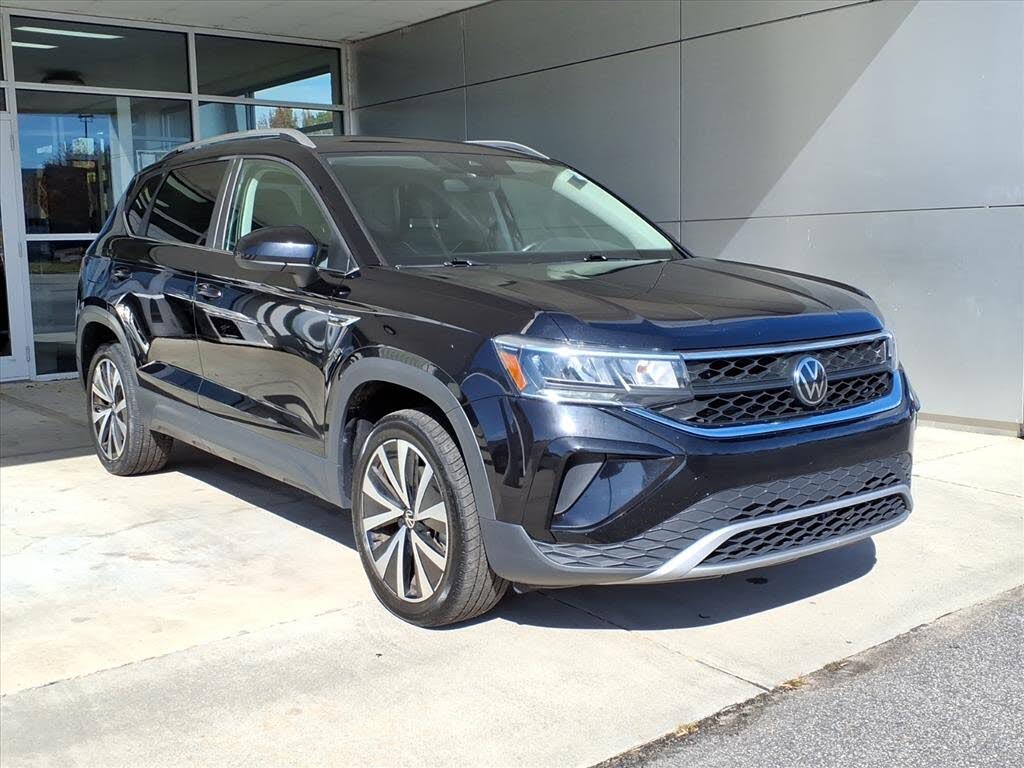 2024 Volkswagen Taos SE FWD