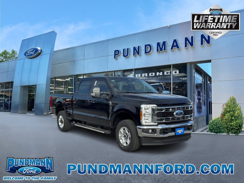 2026 Ford F-250 Super Duty XLT Crew Cab 4WD