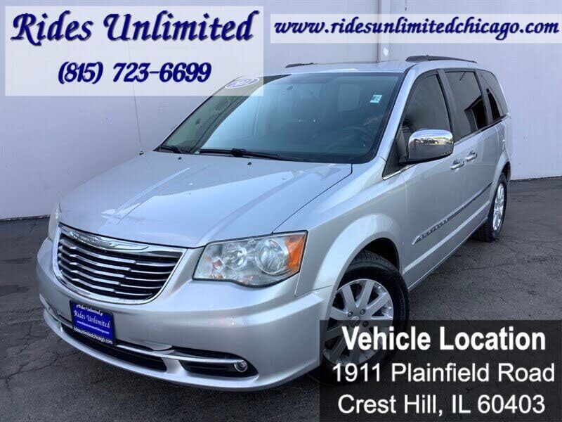 2012 Chrysler Town & Country Touring-L FWD