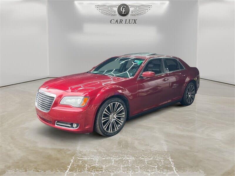 2014 Chrysler 300 C John Varvatos Luxury Edition AWD