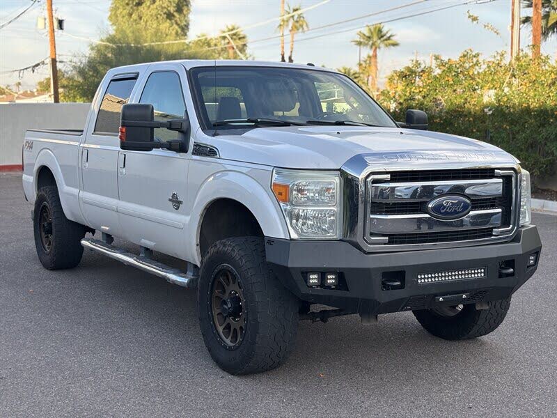 2015 Ford F-250 Super Duty Lariat Crew Cab 4WD