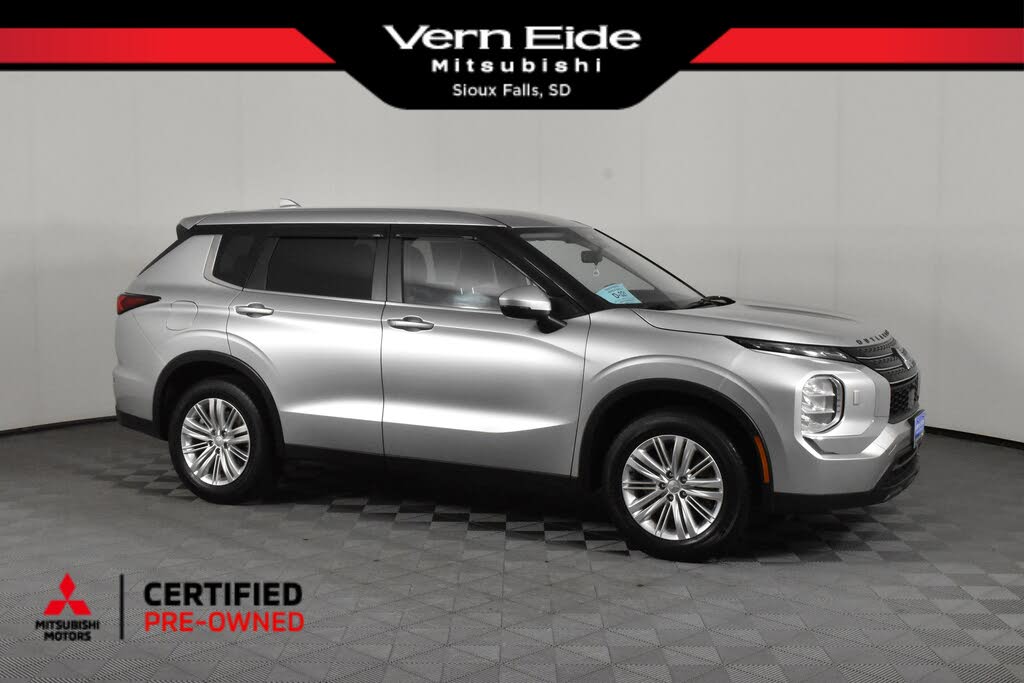 2024 Mitsubishi Outlander ES S-AWC