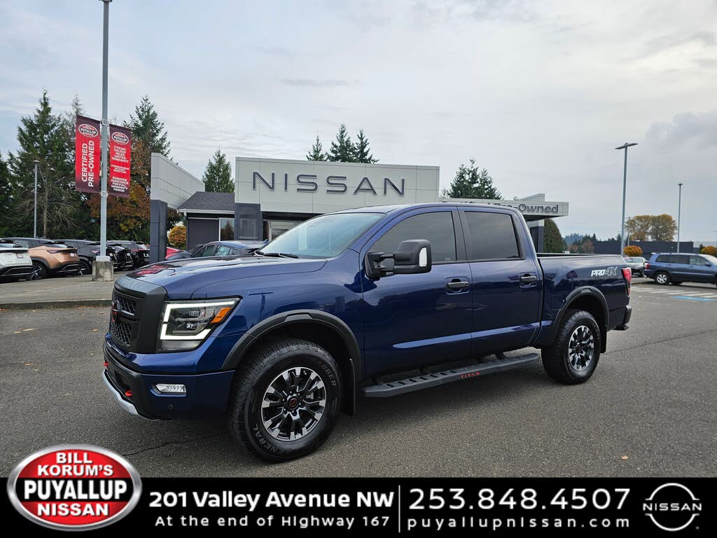 2024 Nissan Titan PRO-4X Crew Cab 4WD