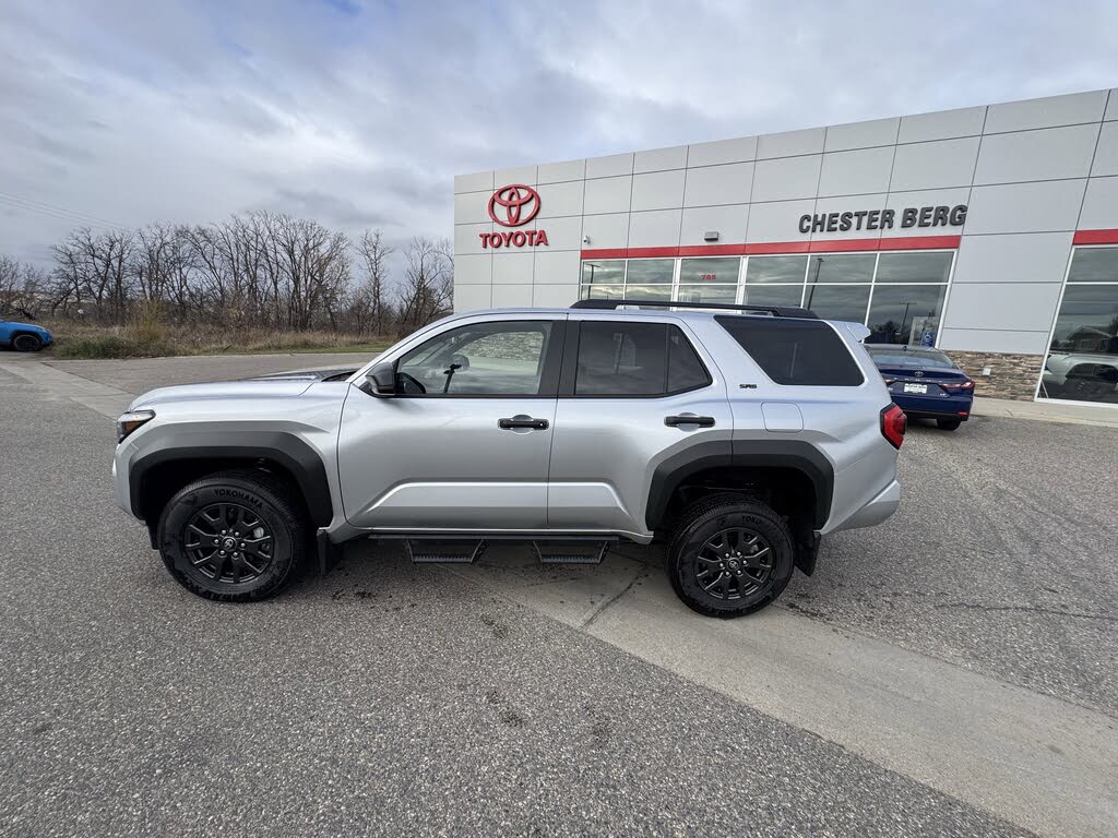 2025 Toyota 4Runner SR5 4WD