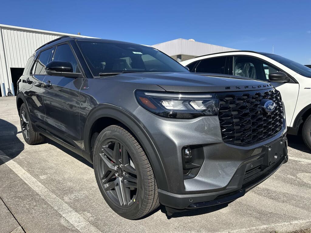 2026 Ford Explorer ST-Line RWD