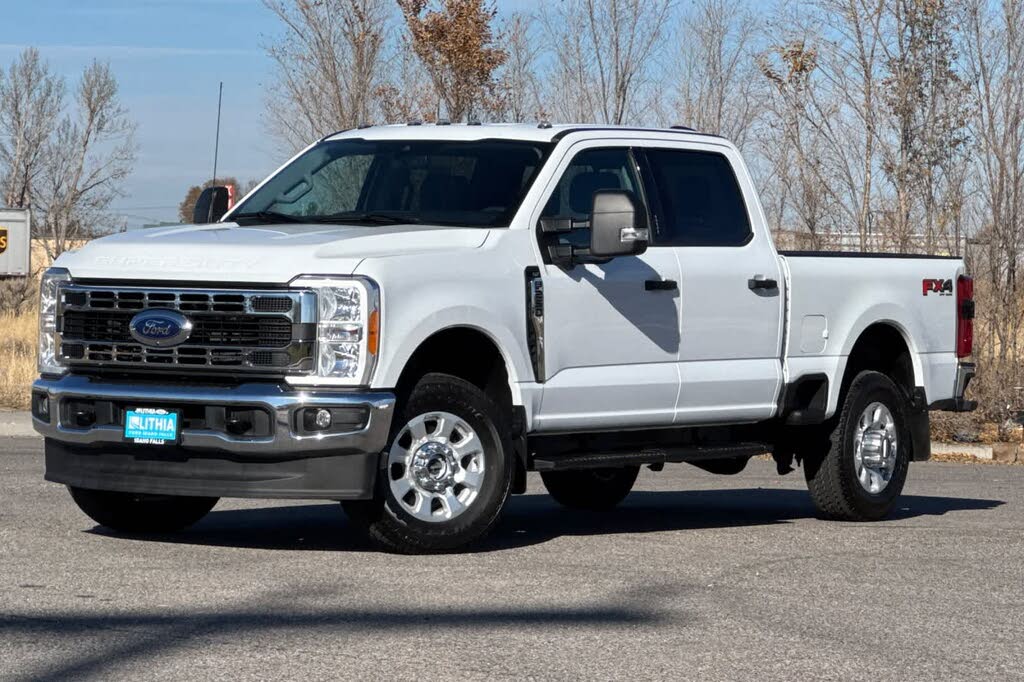 2023 Ford F-250 Super Duty XLT Crew Cab 4WD