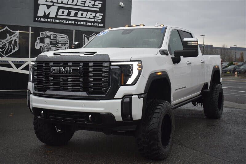 2024 GMC Sierra 2500HD Denali Ultimate Crew Cab 4WD