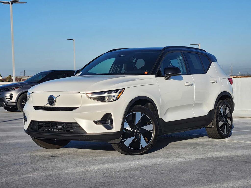 2024 Volvo XC40 Recharge Plus RWD