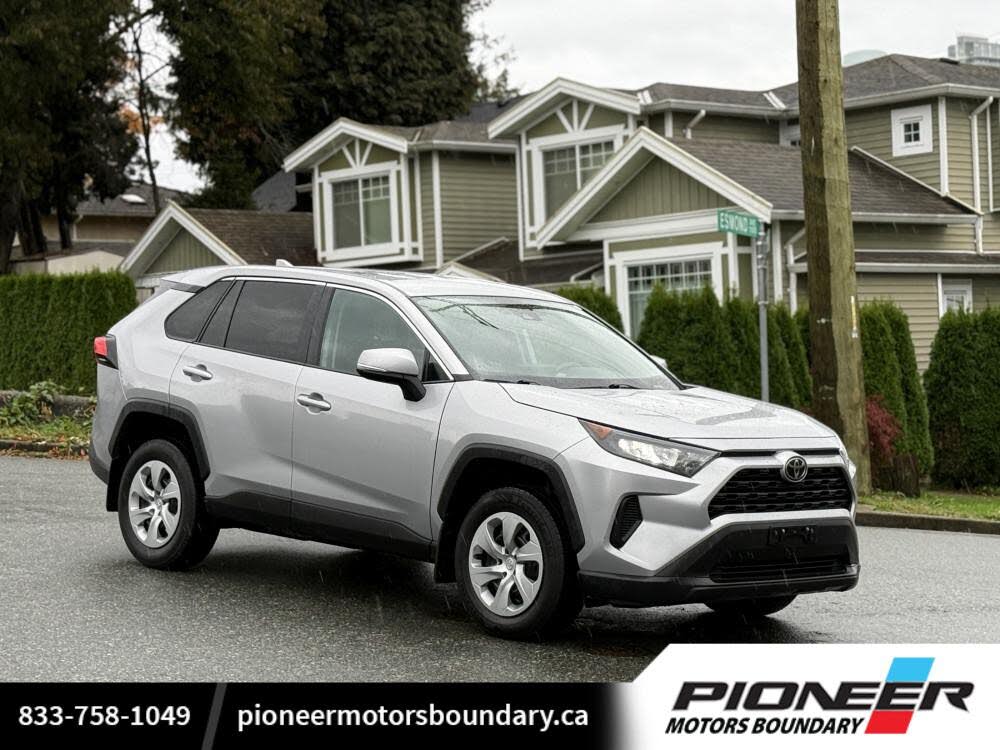 2022 Toyota RAV4 LE AWD