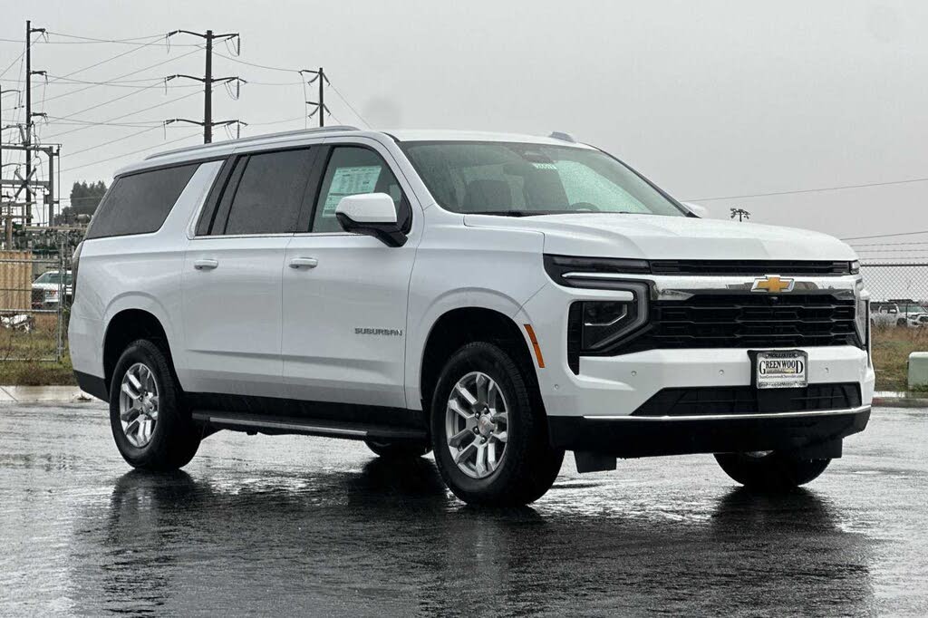 2026 Chevrolet Suburban LS 4WD