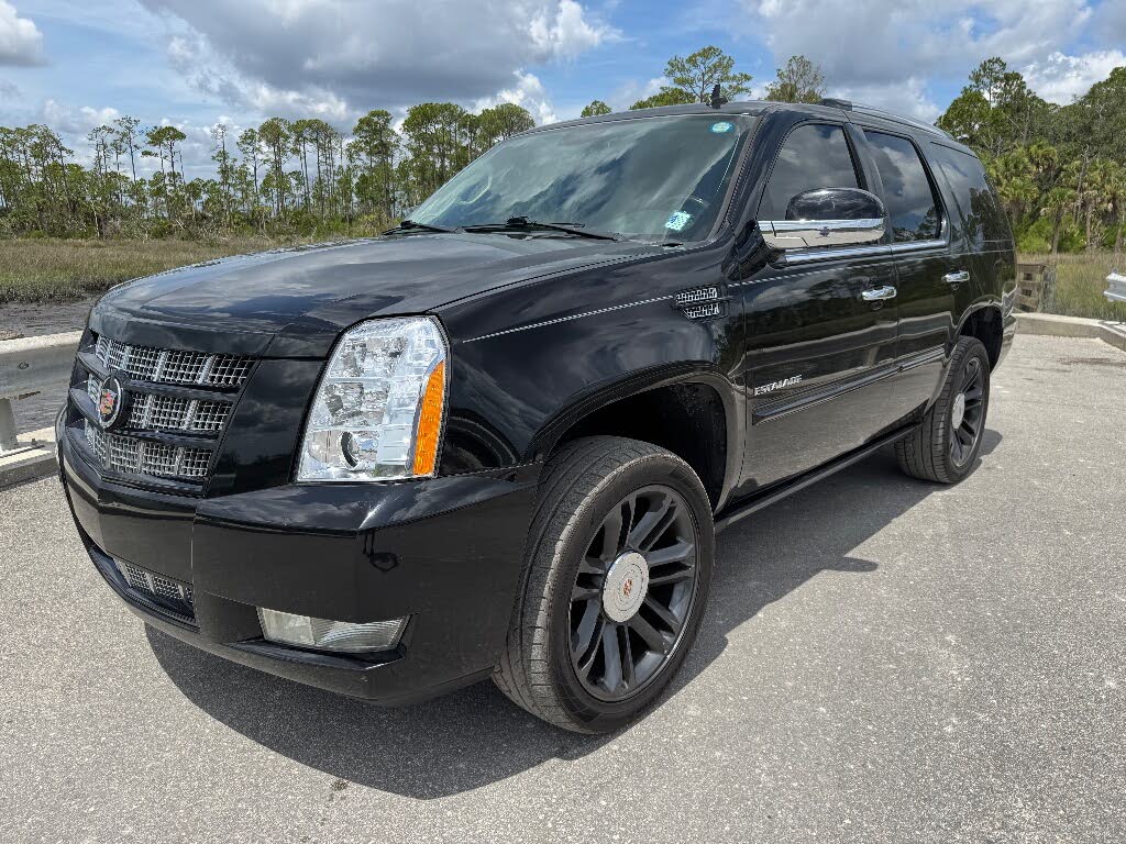 2012 Cadillac Escalade Premium RWD