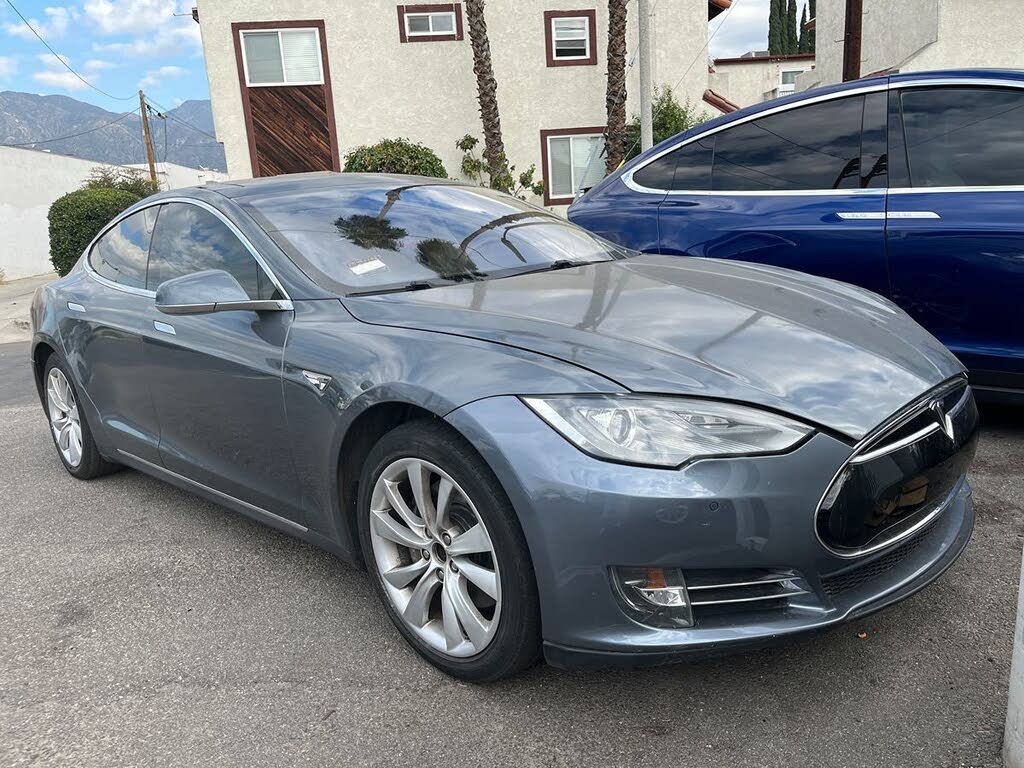 2013 Tesla Model S 85 RWD