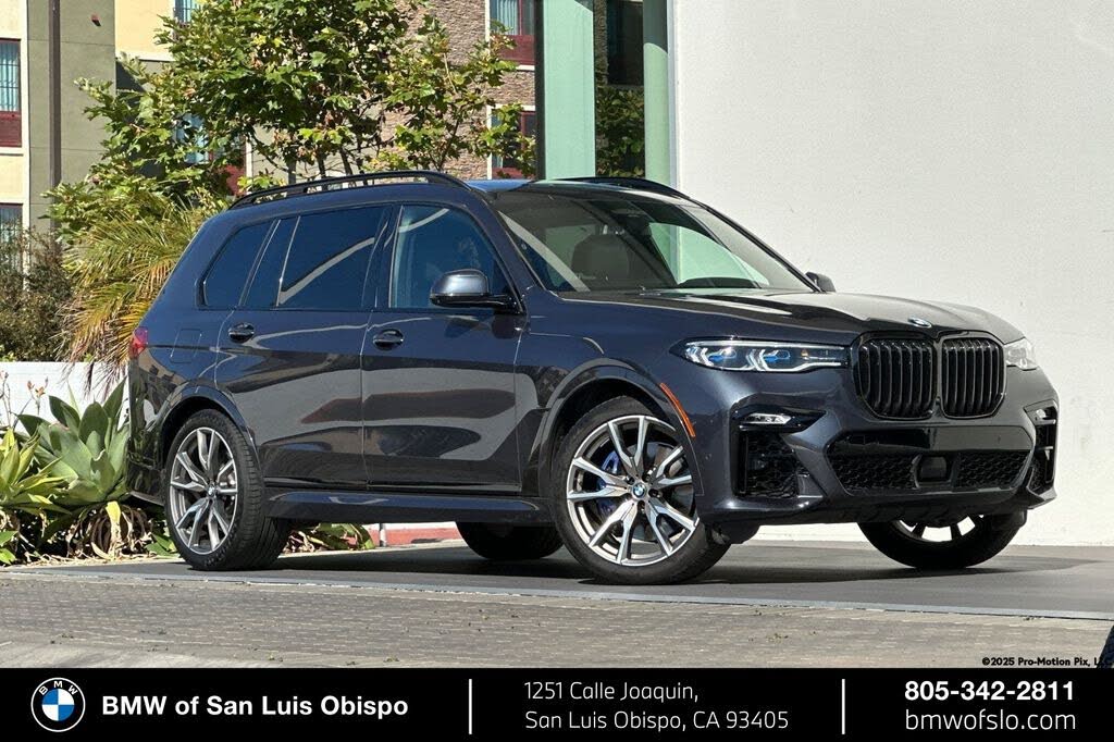 2022 BMW X7 M50i AWD