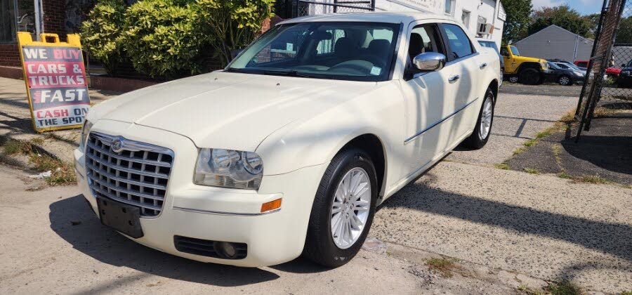 2010 Chrysler 300 Touring RWD