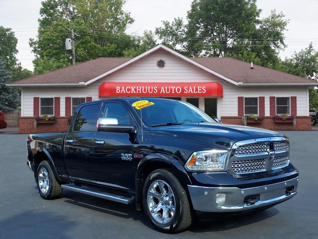 2017 RAM 1500 Laramie Crew Cab 4WD