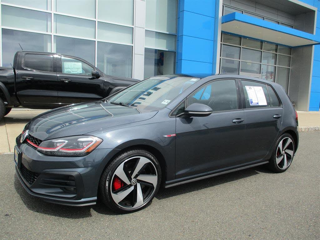 2019 Volkswagen Golf GTI 2.0T SE 4-Door FWD
