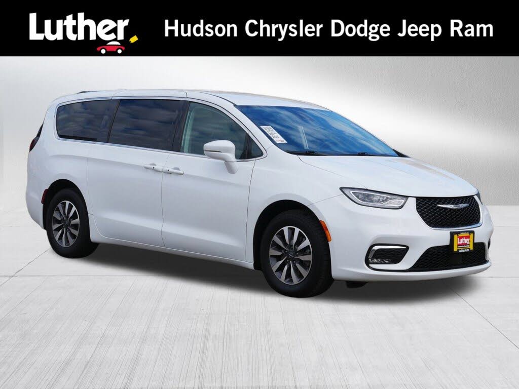 2022 Chrysler Pacifica Hybrid Touring L FWD
