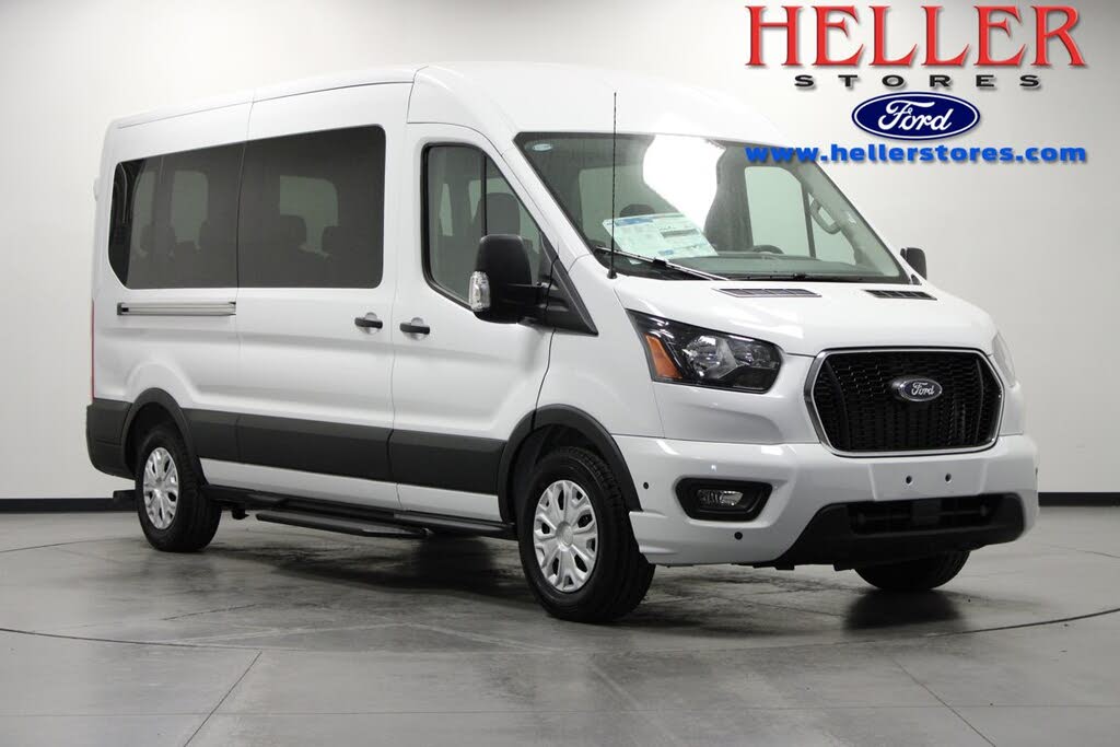 2025 Ford Transit Passenger 350 XLT Medium Roof LB RWD