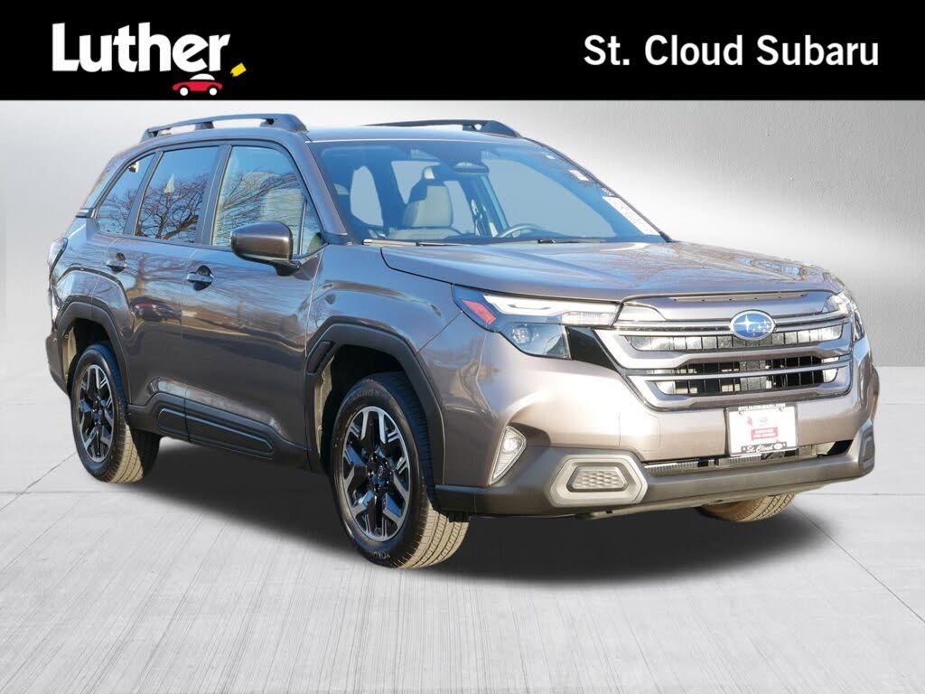 2025 Subaru Forester Premium Crossover AWD