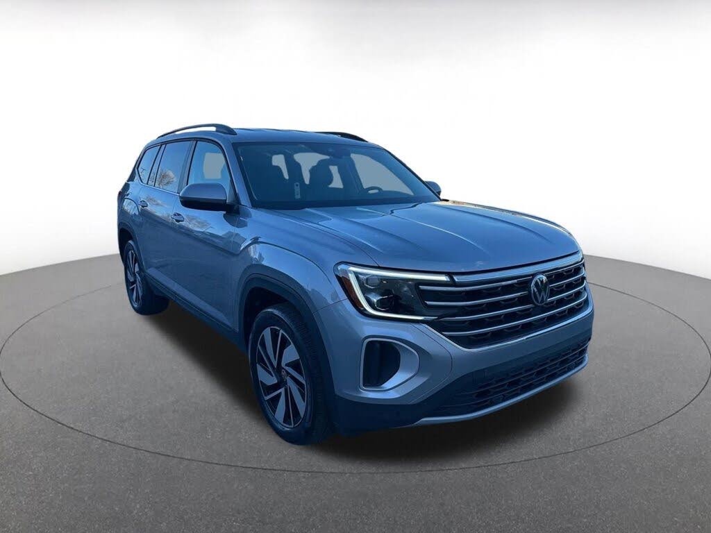 2025 Volkswagen Atlas SE 4Motion with Technology