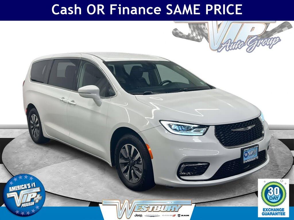 2022 Chrysler Pacifica Hybrid Touring L FWD