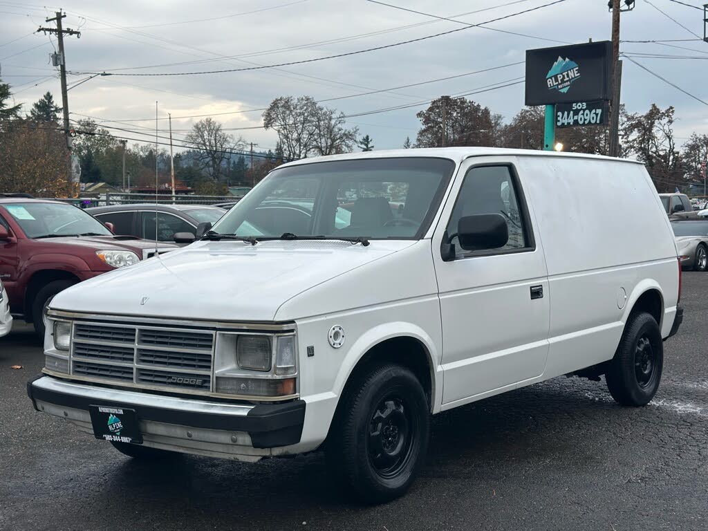 1990 Dodge Caravan FWD