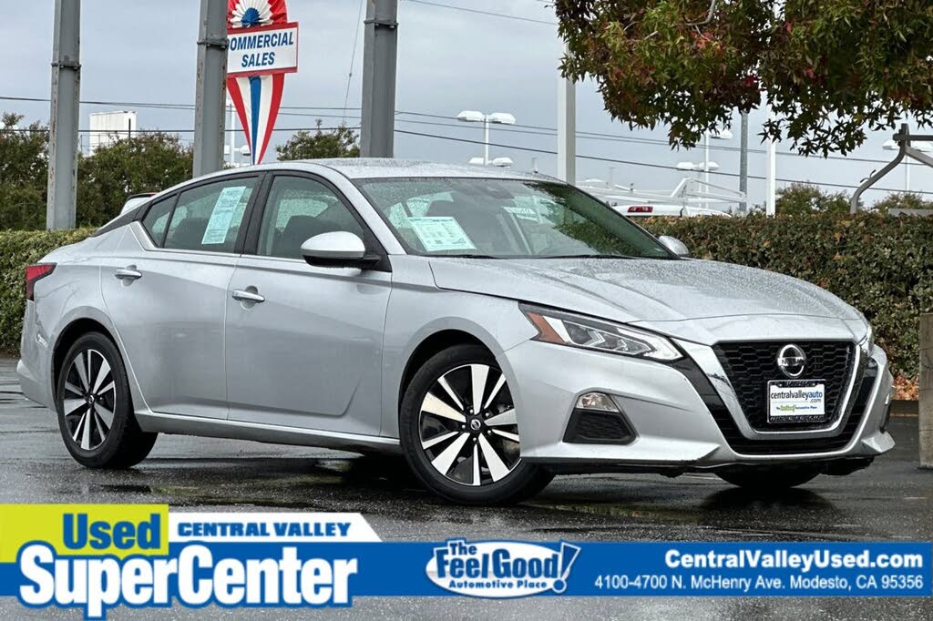 2022 Nissan Altima 2.5 SV FWD