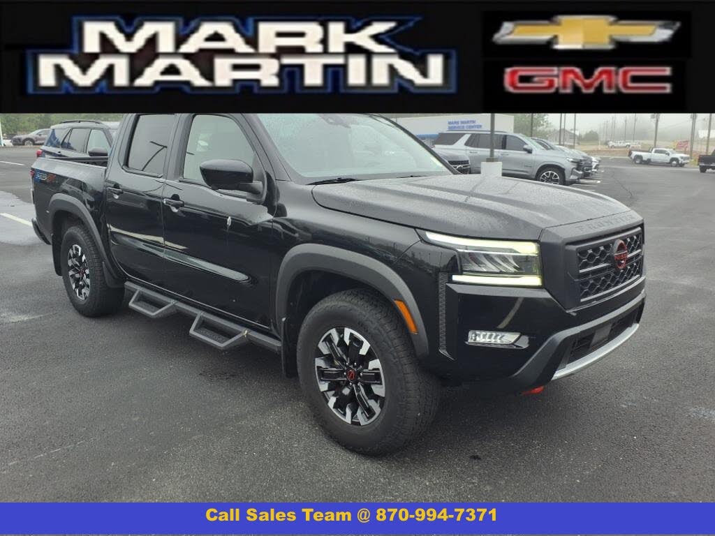 2023 Nissan Frontier PRO-4X Crew Cab 4WD