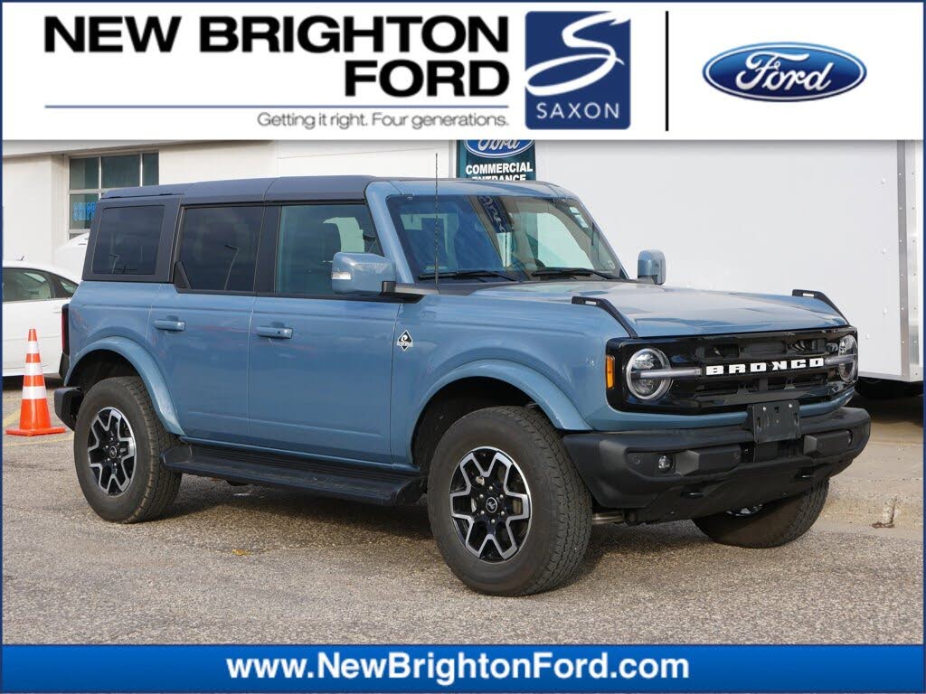 2025 Ford Bronco Outer Banks 4-Door 4WD