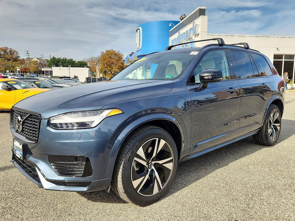 2022 Volvo XC90 Recharge R-Design eAWD