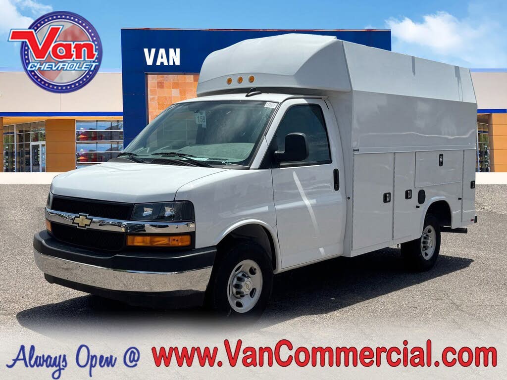 2024 Chevrolet Express Chassis 3500 Cutaway 139