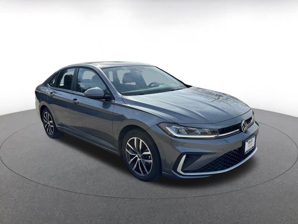 2025 Volkswagen Jetta SE FWD