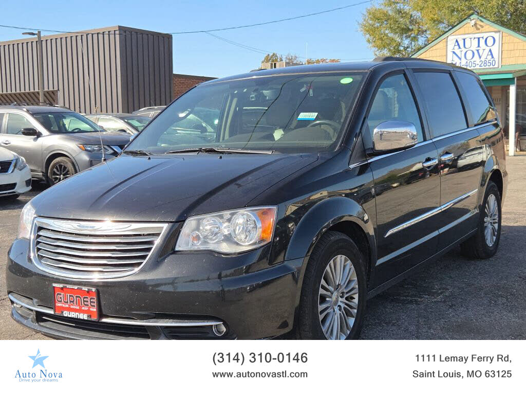 2016 Chrysler Town & Country Anniversary Edition FWD