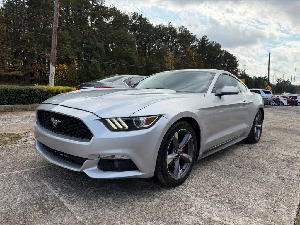 2016 Ford Mustang V6 Coupe RWD