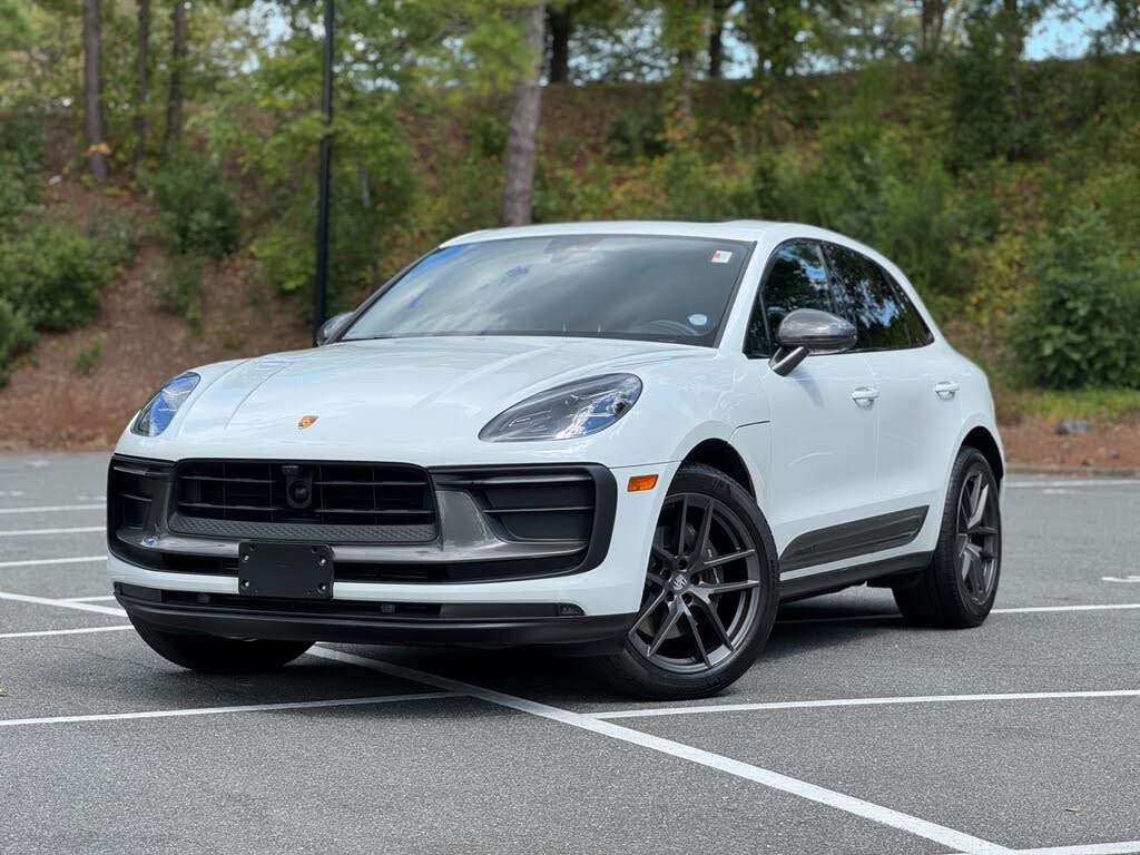 2023 Porsche Macan AWD