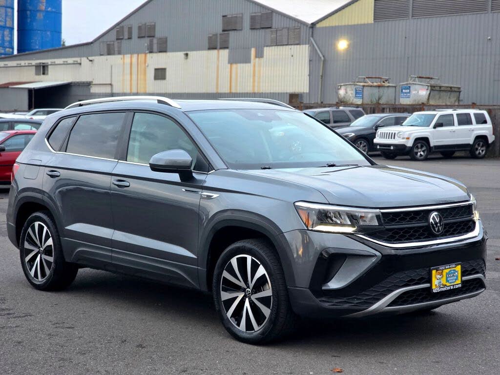 2023 Volkswagen Taos SE 4Motion