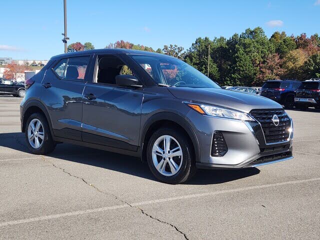 2025 Nissan Kicks S FWD