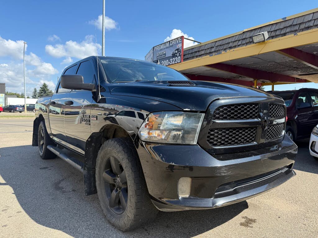 RAM 1500 Classic Express Crew Cab 4WD 2019