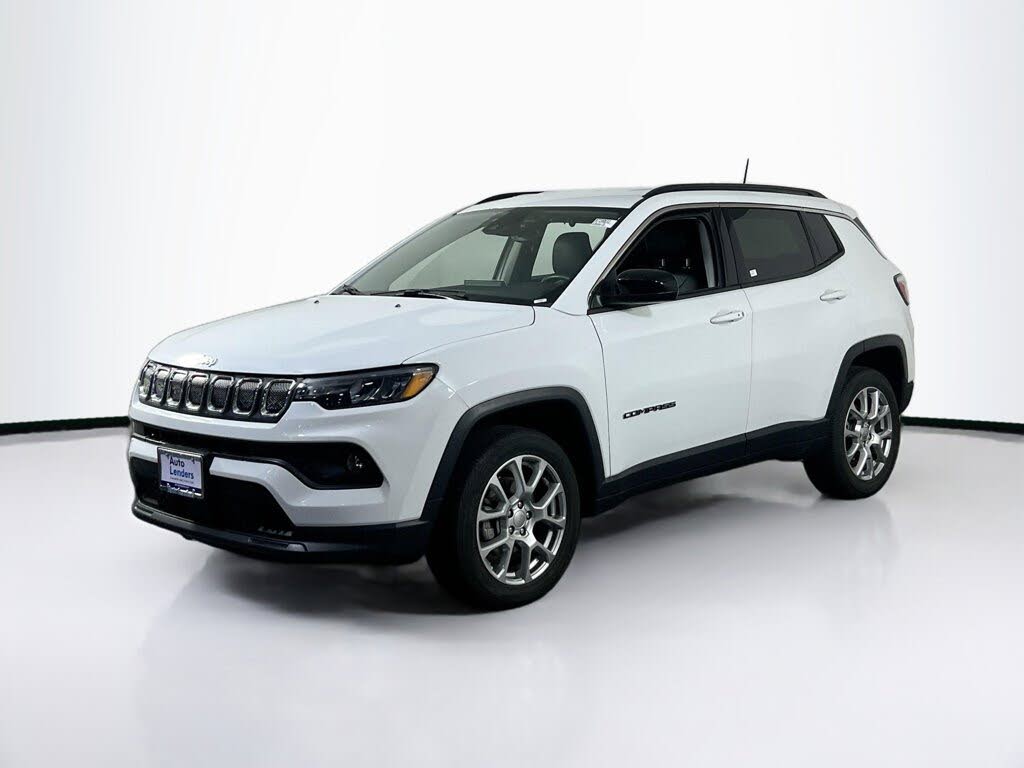2022 Jeep Compass Latitude Lux 4WD