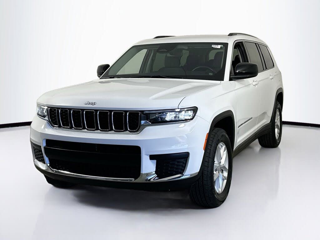 2022 Jeep Grand Cherokee L Laredo RWD