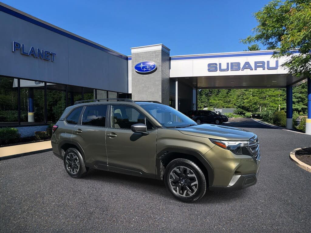 2025 Subaru Forester Premium Crossover AWD